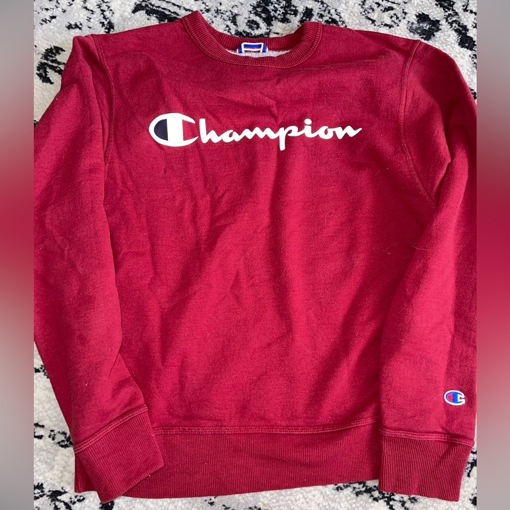 Champion maroon crew neck sweatshirt